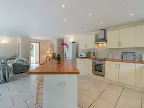 Honeysuckle Cottage - Image 5