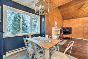 Hot Tub: Secluded Hideaway on Sleepy Hollow Lake - Image 5