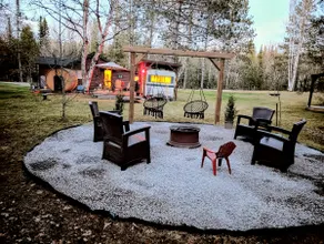 Fosters Lake Retro Cabin Retreat- Sauna/Volleyball - Image 2