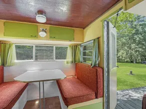 Fosters Lake Retro Cabin Retreat- Sauna/Volleyball - Image 5