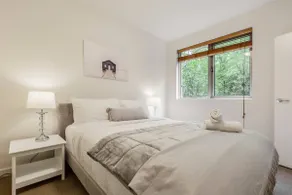 Experience the St Kilda Vibe from a Cosy Retreat - Image 2