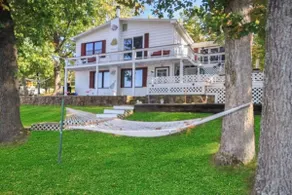 Private Hot Tub, Two Decks and Amazing Dock! - Image 2