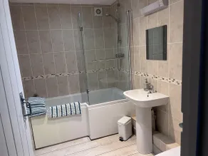 Poachers Hut 1-Bed Cottage Sleeps 2 Pet Friendly - Image 3