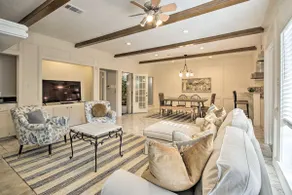 Quiet West Houston Home w/ Patio, Walk to Shops! - Image 5