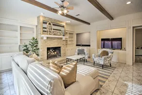 Quiet West Houston Home w/ Patio, Walk to Shops! - Image 4