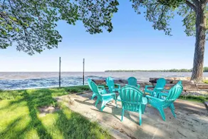 Waterfront Haven! Kayaks Included w/Hot Tub - Image 3