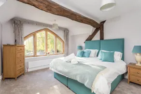 Dunford Barn Cotswolds with Hot Tub - Image 3