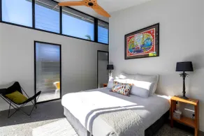 42 Byron (Walk to Beach) - Image 5