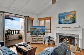  Oceanfront Hamilton Cove Penthouse suite with stunning panoramic views! - Image 4