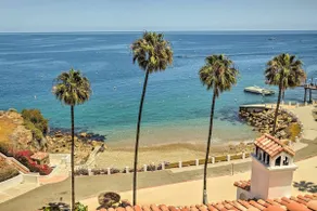  Oceanfront Hamilton Cove Penthouse suite with stunning panoramic views! - Image 2