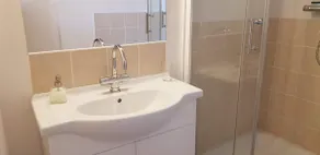 Beautiful quiet studio ideal for 1 or 2 people (StMard) - Image 3
