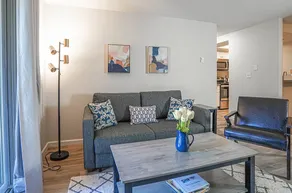 Modern Microsoft Redmond Campus Condo with Balcony - Image 2
