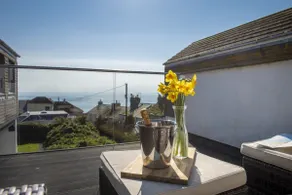 5min Walk to Beach - Free Wifi & Parking - Pets - Image 2