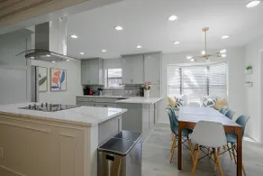 Vibrant Spacious Home w/ Private Pool and Jacuzzi - Image 4