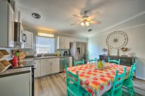 Emerald Isle Escape: Walk to Ocean - Image 4
