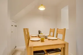 2 Bed in Bethesda oc-bow234 - Image 5