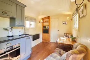 Host & Stay | Guards Van - Image 3