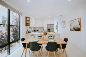 Contemporary Coolum Beach Abode - Image 2