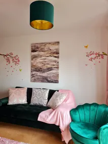 Emerald Blossom-Central Warrington, Luxurious Yet Homely, WiFi, Secure Parking - Image 5