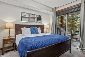 Welcoming Poolside Condo – Perfect for Couples! - Image 2