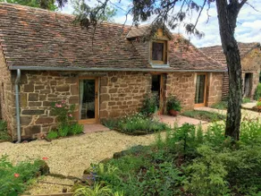 Countryside tiny house near Chateau de Hautefort - Image 2