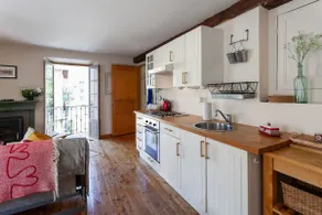 Sunny 1-Bed apartment in lovely mountain village - Image 3