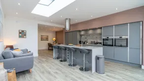 Percy House - sleeps 6 guests  in 3 bedrooms - Image 3