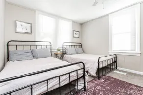 Rustic 2 Story w/ Downtown Views & Private Parking - Image 2