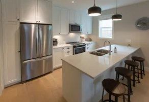Malaview Retreat-Beautiful Townhouse in Lovely Sidney By The Sea by Victoria Prime! - Image 4