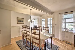 Spacious Faber Home w/ Yard, Steps to Winery! - Image 5