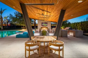 Live the High Life - Lavish Scottsdale Home - Image 2