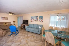 Snowbird Friendly-Shalimar Waterfront |Views of Choctawhatchee Bay |Pool | Close to Bases - Image 4