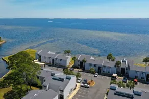 Snowbird Friendly-Shalimar Waterfront |Views of Choctawhatchee Bay |Pool | Close to Bases - Image 2