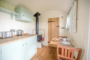 Sage Shepherds Hut Boundary Farm, Framlingham - Image 2