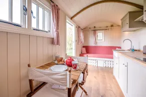 Thyme Shepherds Hut Boundary Farm, Framlingham - Image 2