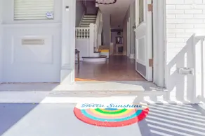 4BR CWE Luxury Walk to Forest Park - Image 3