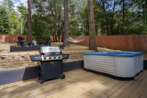 Cozy 3 BR Cedar Mountain Retreat - Fireplace & Spa - Image 3