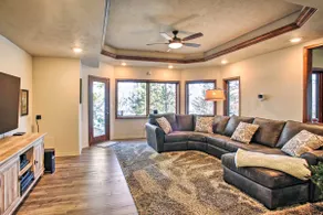 Luxurious Liberty Lake Hideaway w/ Hot Tub! - Image 4