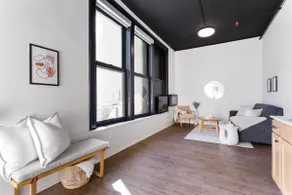 Downtown Spokane Urban-Chic Suite - Image 2