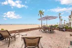 4 Bedroom Oceanfront Home with Giant Patio on the Sand - Image 5