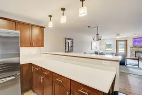 The Williamson`s Waterfront Condo - Image 5