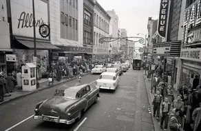 Walkable Downtown on Historic Ave Of The Arts 25 - Image 5