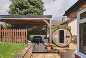4 bed cottage on a Country Estate with hot tub - Image 3