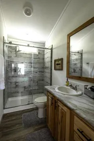 Texas Hideaway Cabin - Image 2