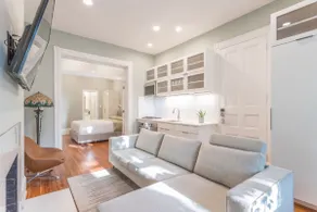 Sojourn Chic Boutique DuPont Living - Image 3