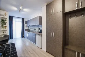 Trendy Apartment near City Center - Image 2