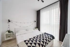 Trendy Apartment near City Center - Image 3