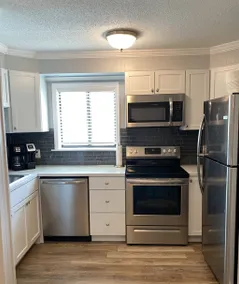 Steps away from the BEACH!!! - Image 4