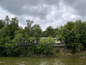 Lake Barkley Townhouse Waterfront | Sleeps 10 - Image 4