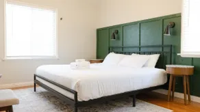 SereneBNB - Beautiful Escape with Stunning Views! - Image 3